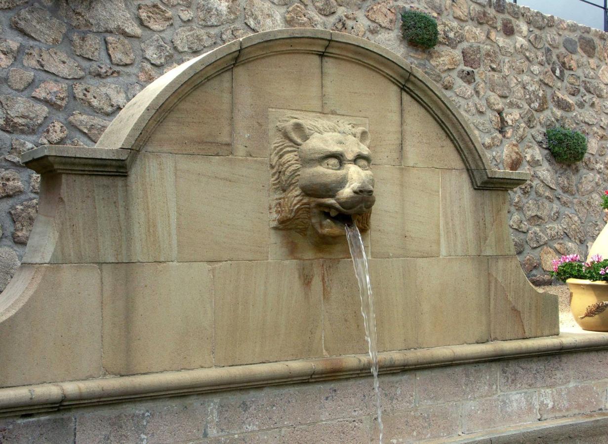 Chateau De Cachard Boffres Bagian luar foto