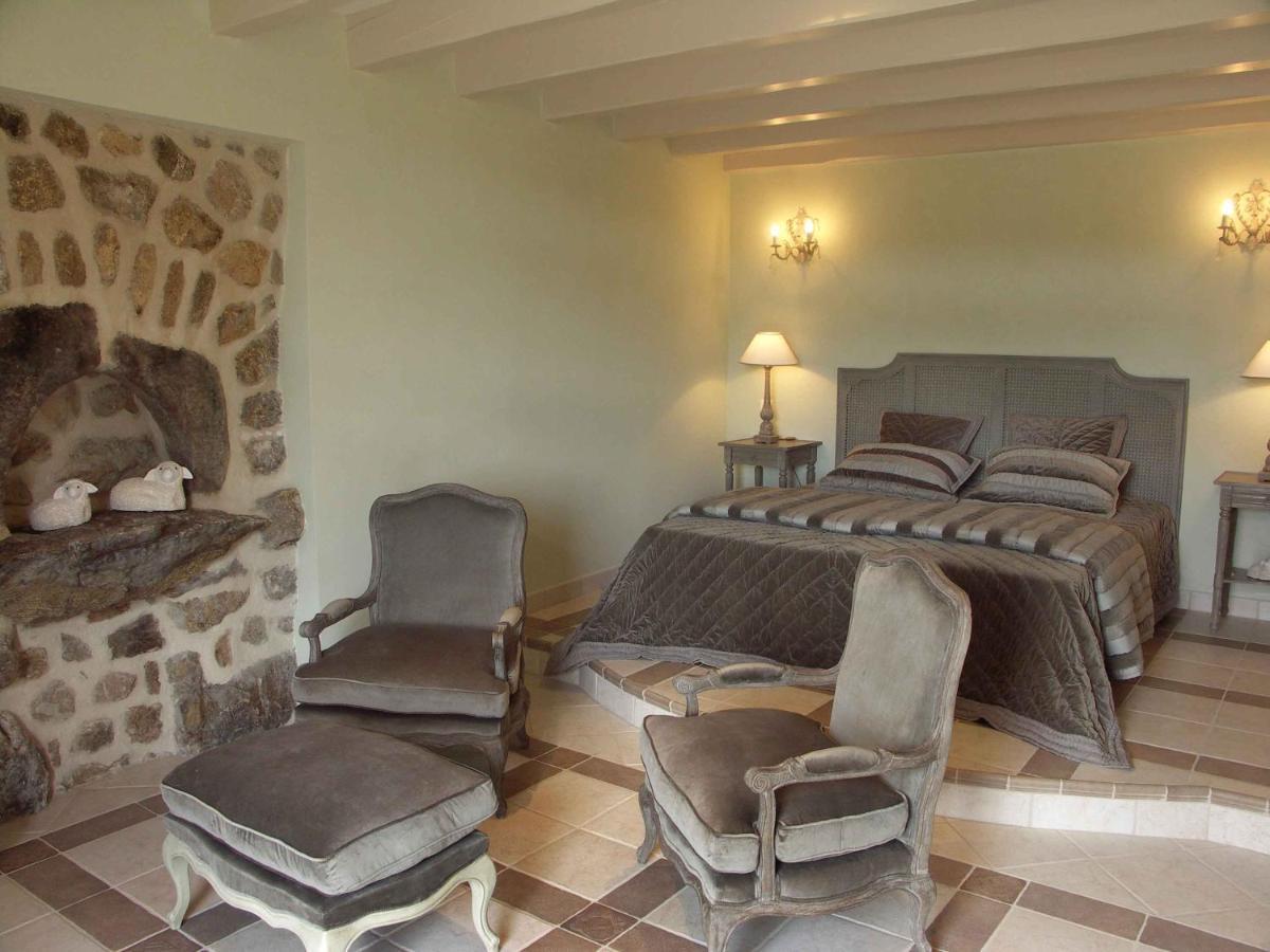 Chateau De Cachard Boffres Bagian luar foto